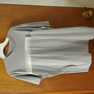 Under armor heat gear t shirt M EUC